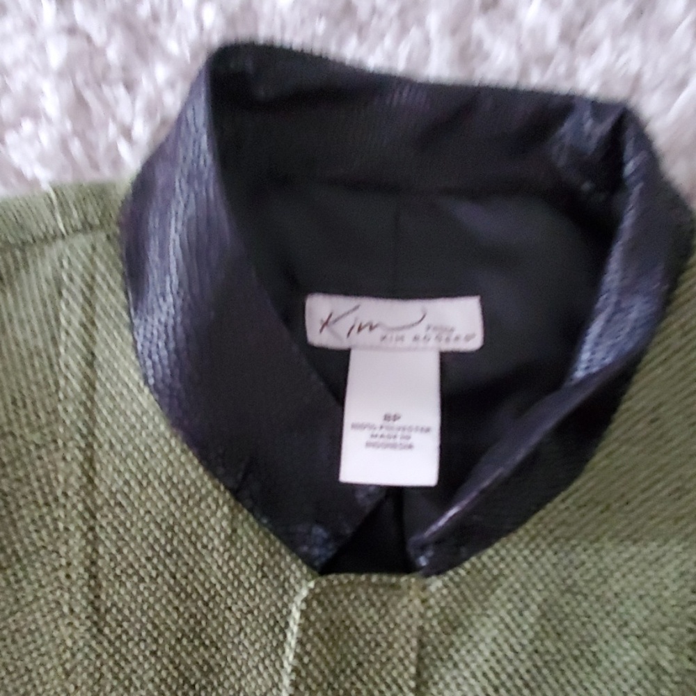 Jacket - Picture 2 of 2